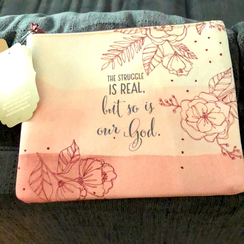 Dayspring purse/ clutch. NWT. Lovely gift. Great color and message. ❤️🙏